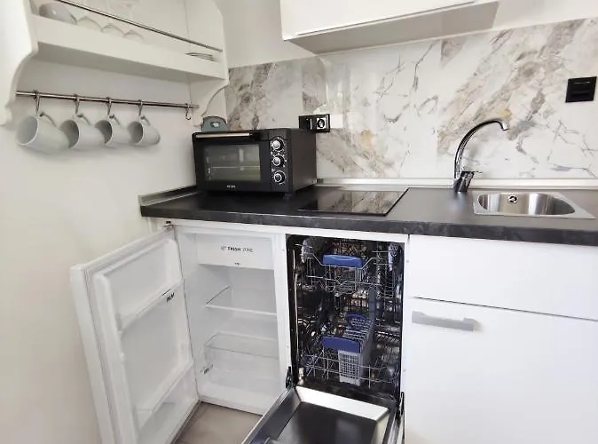 Business Style *free Parking And Wifi* Daire *